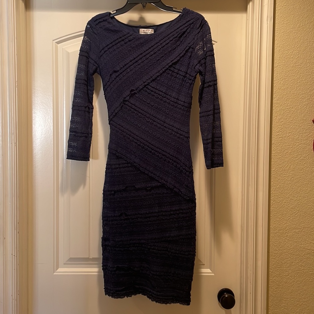 M.S.S.P Stretch Lace Bodycon 3/4 sleeve dress